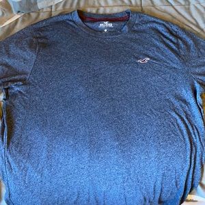 Hollister t-shirt